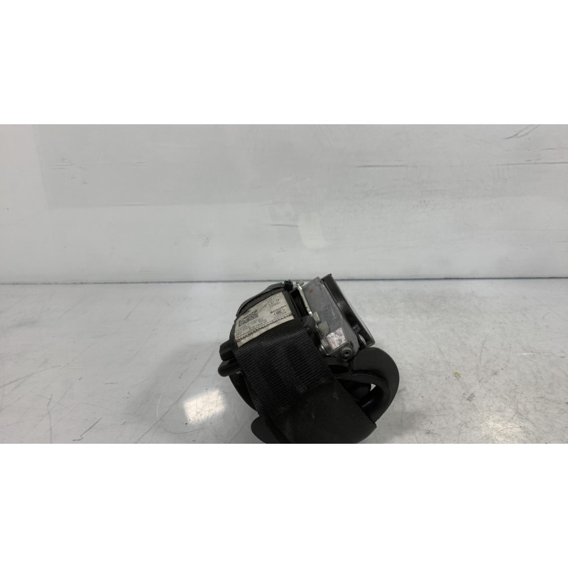 Pretensionneur de ceinture avant droit VOLKSWAGEN GOLF 6 Photo n°2