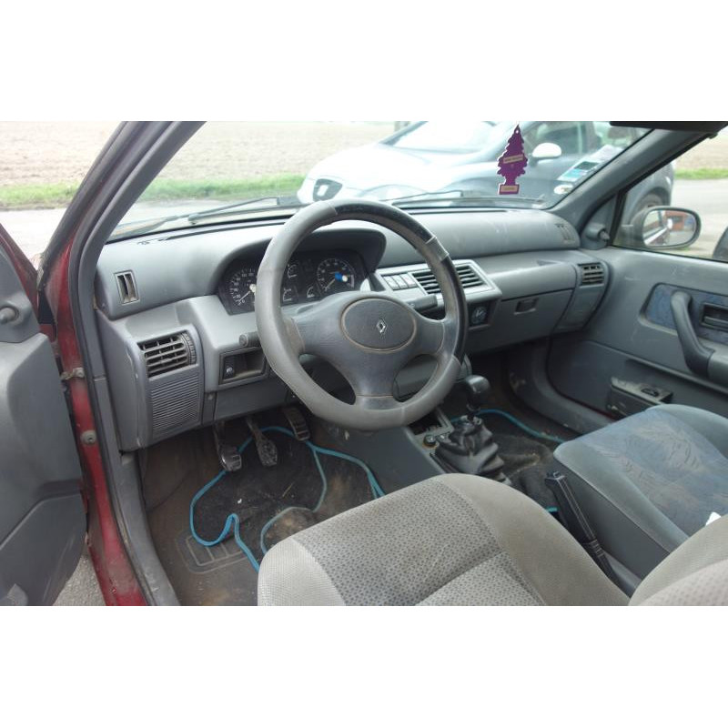 Ceinture arriere droit RENAULT CLIO 1 Photo n°8