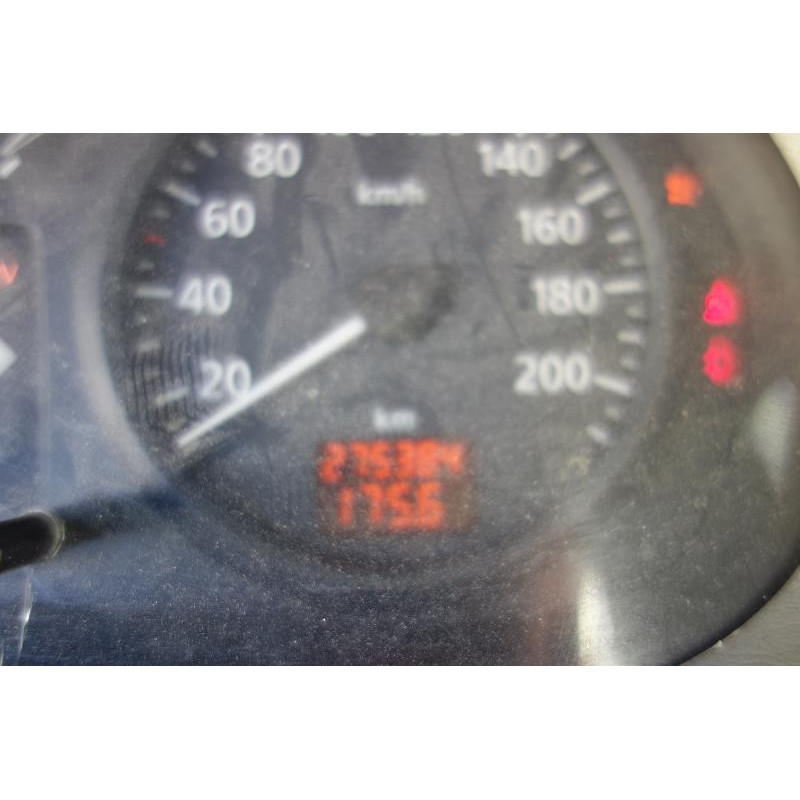 Calandre RENAULT TRAFIC 2 Photo n°12