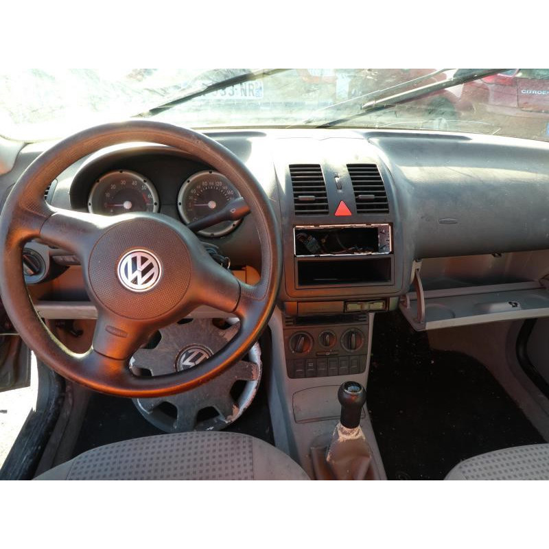 Ceinture arriere gauche VOLKSWAGEN POLO 3 Photo n°4