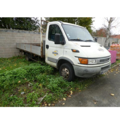 Pompe lave glace avant IVECO DAILY 3