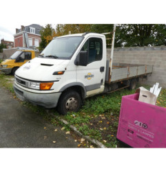 Pompe lave glace avant IVECO DAILY 3