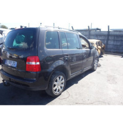 Attache ceinture avant droit VOLKSWAGEN TOURAN 1
