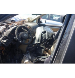 Attache ceinture avant droit VOLKSWAGEN TOURAN 1