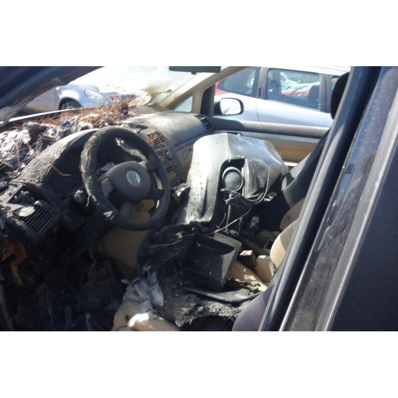 Attache ceinture avant droit VOLKSWAGEN TOURAN 1 Photo n°6