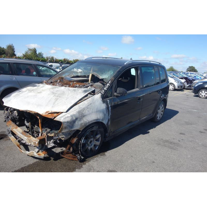Attache ceinture avant droit VOLKSWAGEN TOURAN 1 Photo n°7