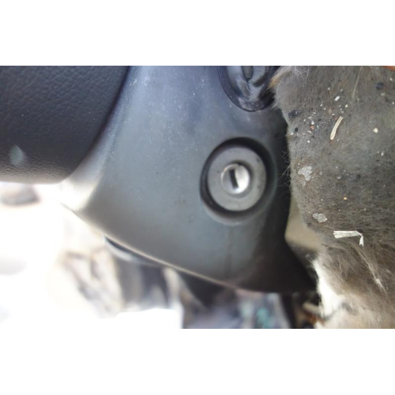 Attache ceinture avant droit VOLKSWAGEN TOURAN 1 Photo n°12