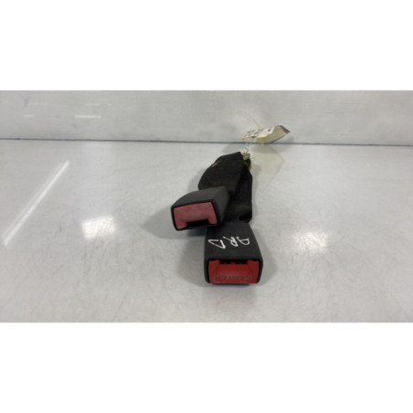 Attache ceinture arriere droit BMW SERIE 3 E46 Photo n°1