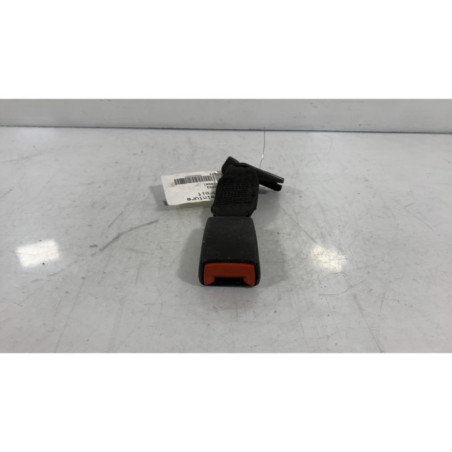 Attache ceinture arriere droit FIAT STILO Photo n°1
