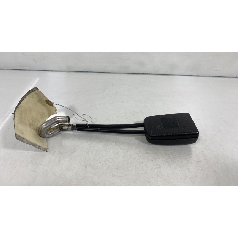 Attache ceinture arriere gauche VOLKSWAGEN NEW BEETLE 1 Photo n°1