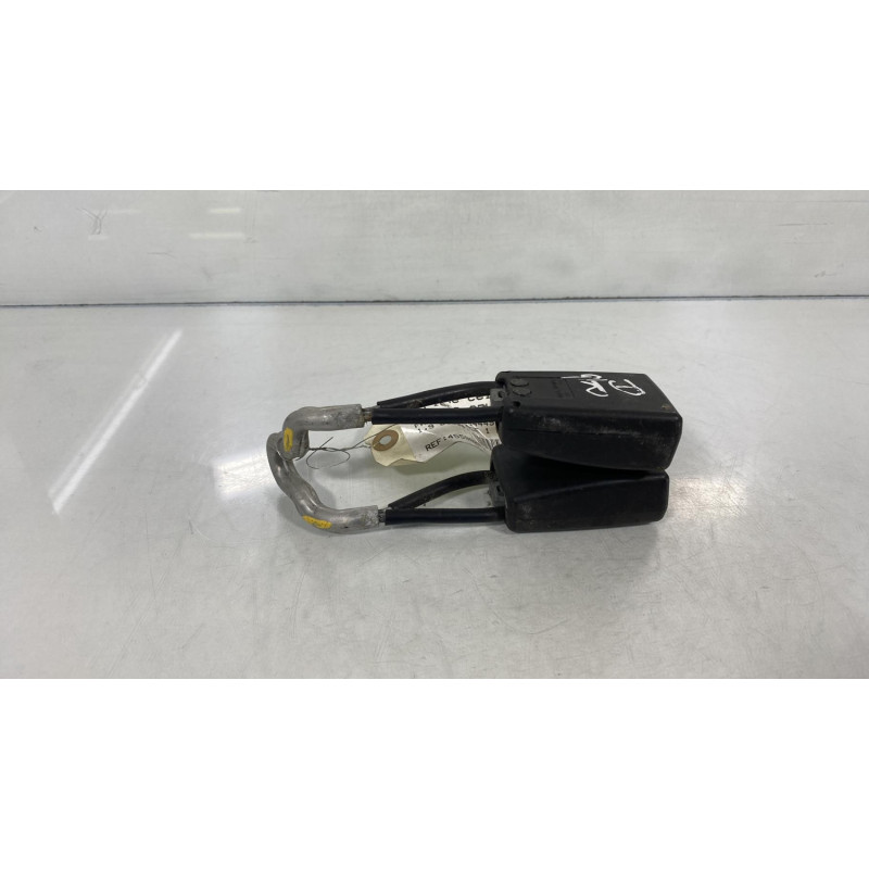 Attache ceinture arriere gauche SKODA FABIA 1 Photo n°3
