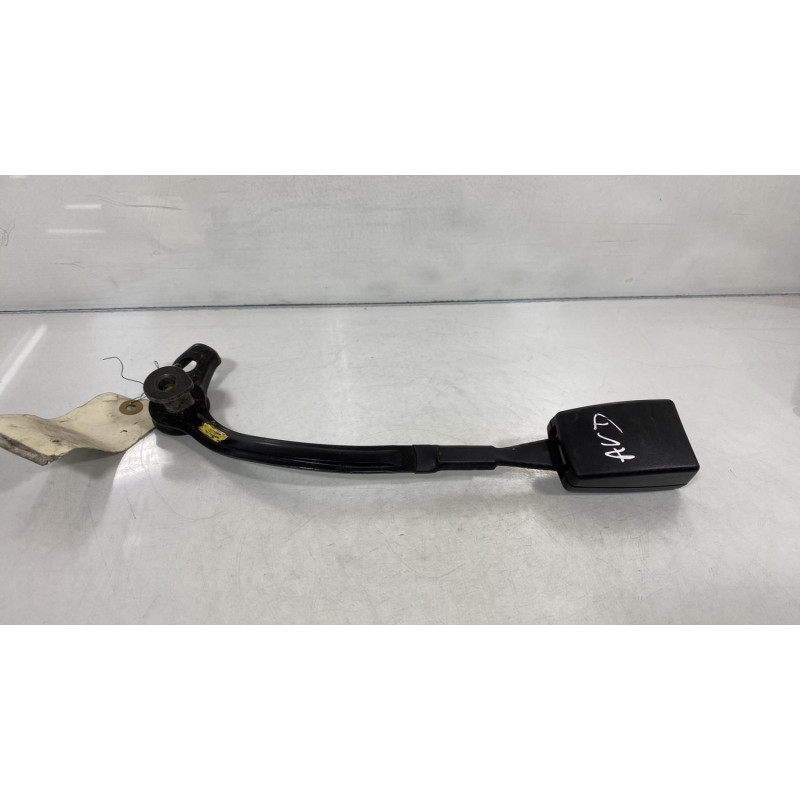 Attache ceinture avant droit VOLKSWAGEN PASSAT 4 Photo n°2