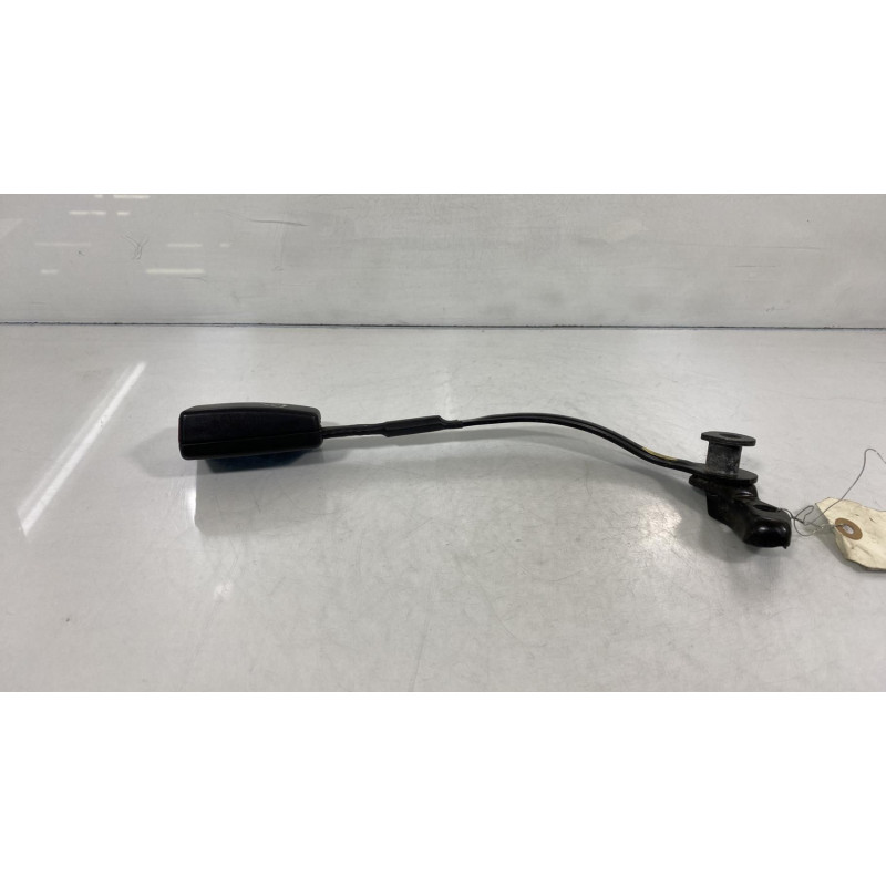Attache ceinture avant droit VOLKSWAGEN PASSAT 4 Photo n°3