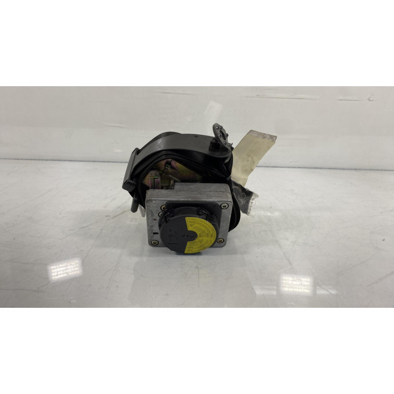 Pretensionneur de ceinture arriere droit VOLKSWAGEN PASSAT 4 Photo n°2