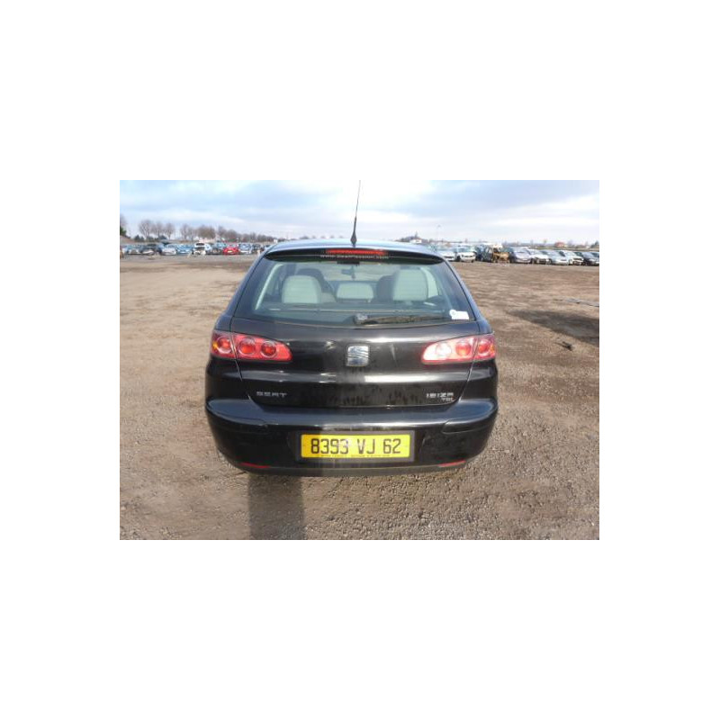 Pretensionneur de ceinture avant gauche SEAT IBIZA 3 Photo n°6