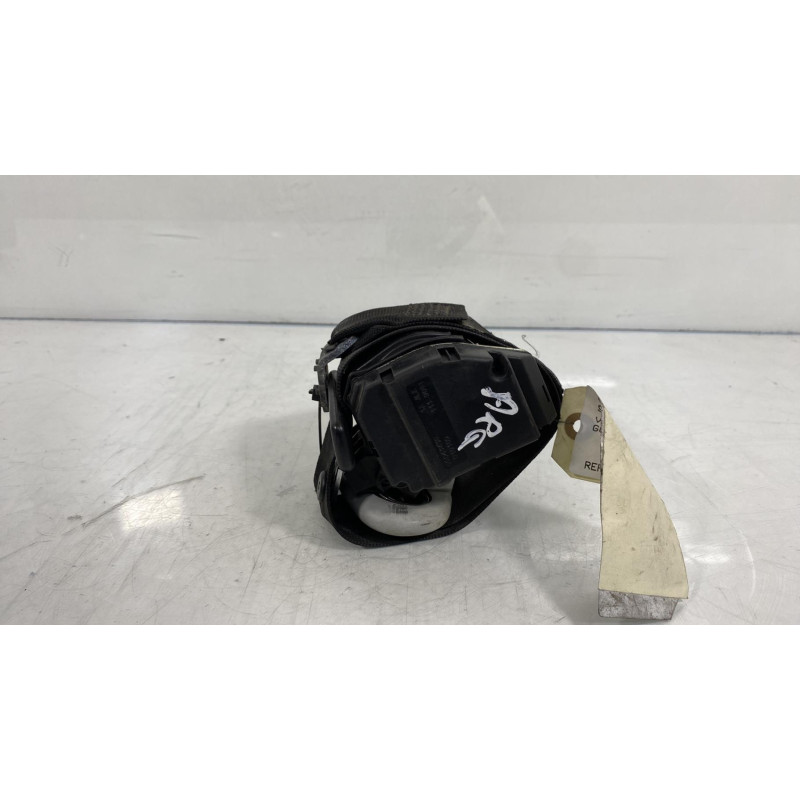 Ceinture arriere gauche VOLKSWAGEN GOLF 4 Photo n°3
