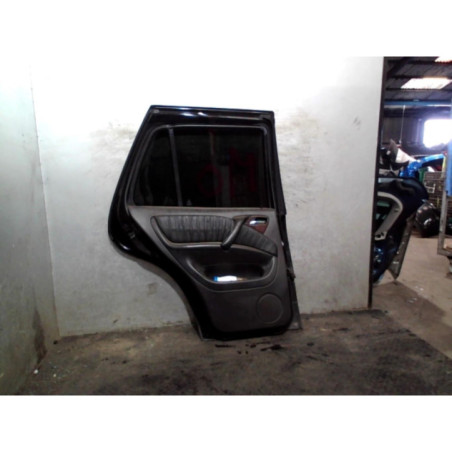 Porte arriere gauche MERCEDES CLASSE M 163 Photo n°1