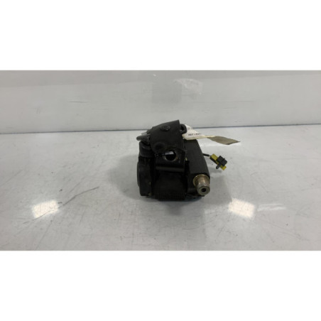 Pretensionneur de ceinture arriere droit MERCEDES CLASSE M 163 Photo n°1