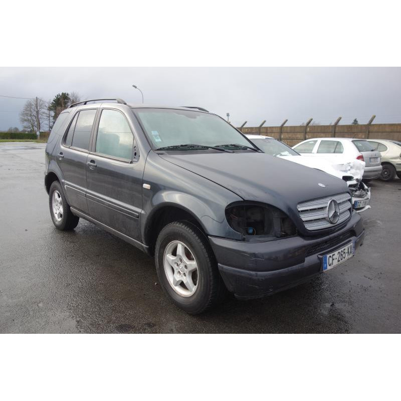 Traverse superieure MERCEDES CLASSE M 163 Photo n°3