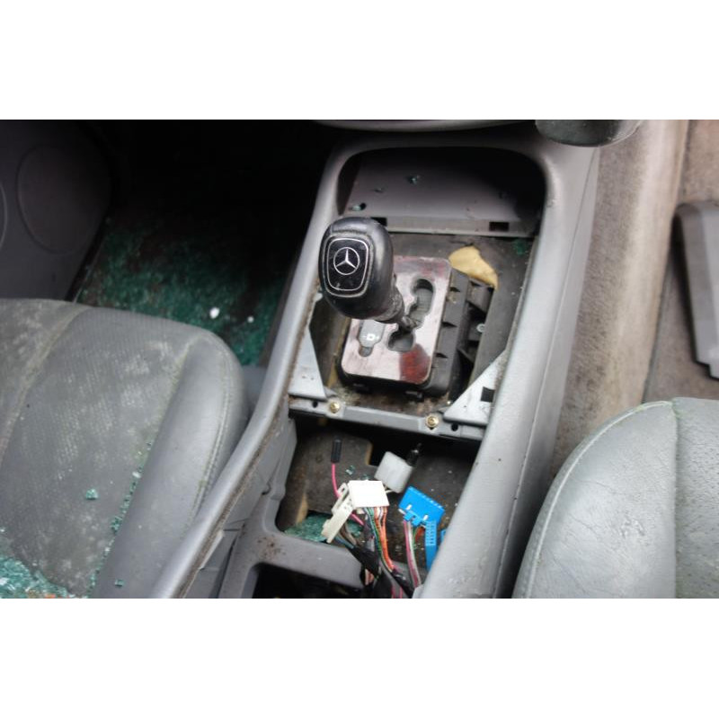 Traverse superieure MERCEDES CLASSE M 163 Photo n°8