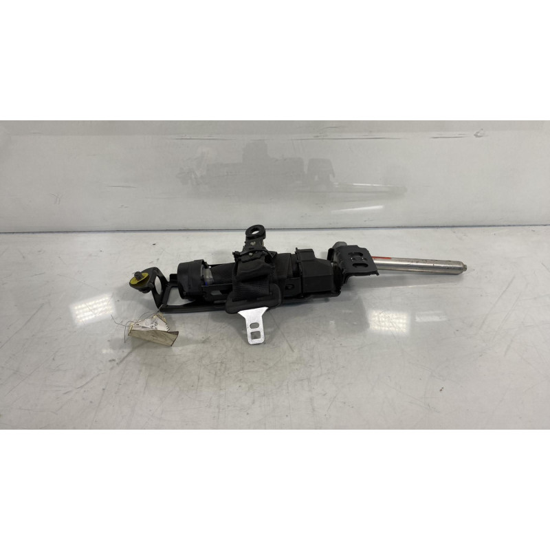 Pretensionneur de ceinture avant droit VOLVO V 50 Photo n°3