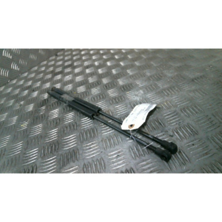 Verin de coffre VOLVO V 50 Photo n°1