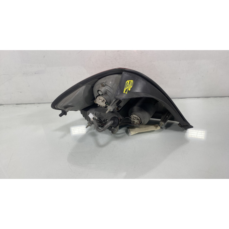 Feu arriere principal droit (feux) HYUNDAI COUPE 2 Photo n°2