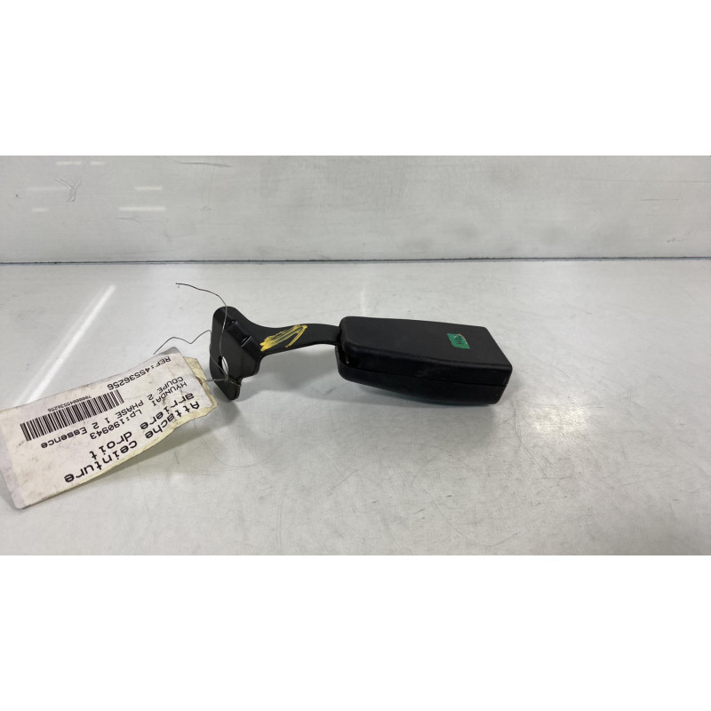 Attache ceinture arriere droit HYUNDAI COUPE 2 Photo n°2