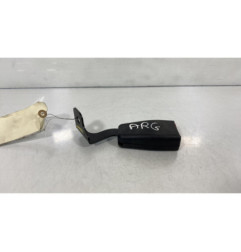 Attache ceinture arriere gauche HYUNDAI COUPE 2