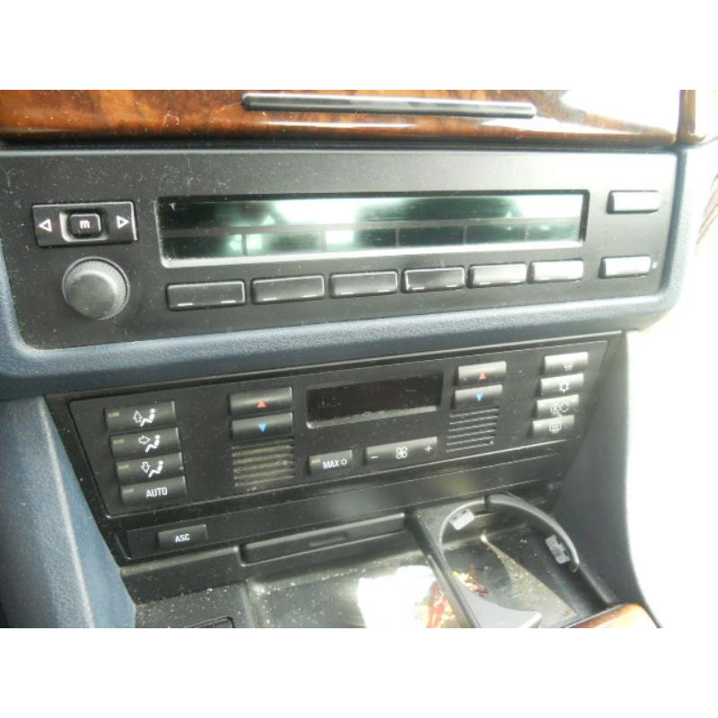 Ceinture arriere droit BMW SERIE 5 E39 Photo n°10