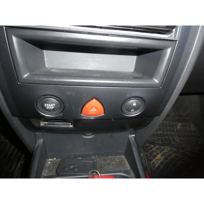 Trappe d'essence RENAULT MEGANE 2 Photo n°6