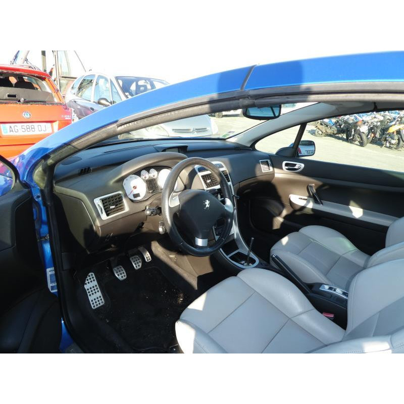 Ceinture arriere droit PEUGEOT 307 Photo n°9