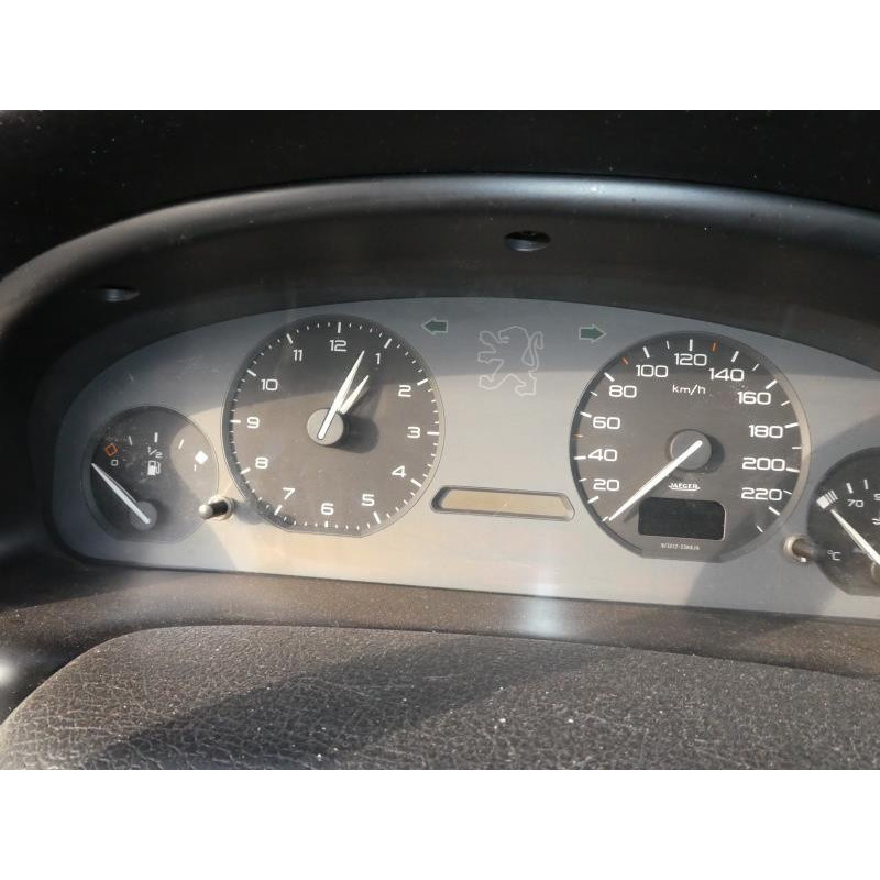 Ceinture arriere droit PEUGEOT 406 Photo n°11
