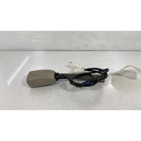 Attache ceinture avant droit SUBARU LEGACY 4 Photo n°1