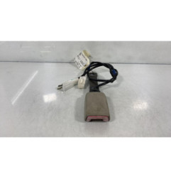 Attache ceinture avant droit SUBARU LEGACY 4