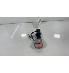 Attache ceinture avant gauche SUBARU LEGACY 4 Photo n°1