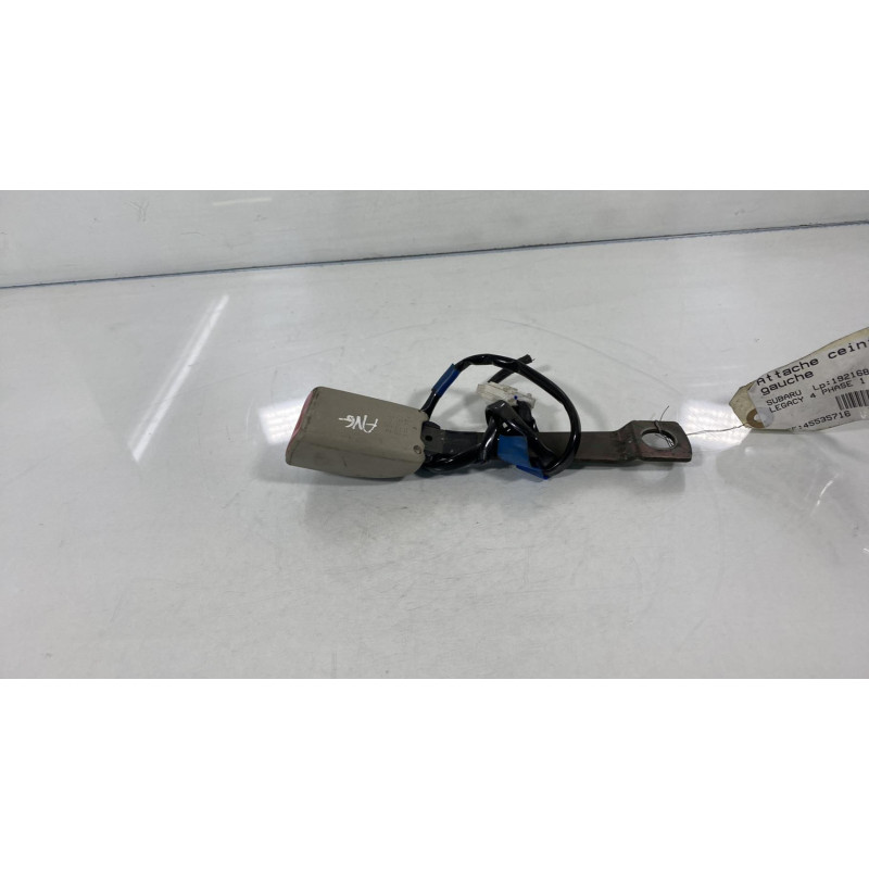 Attache ceinture avant gauche SUBARU LEGACY 4 Photo n°2