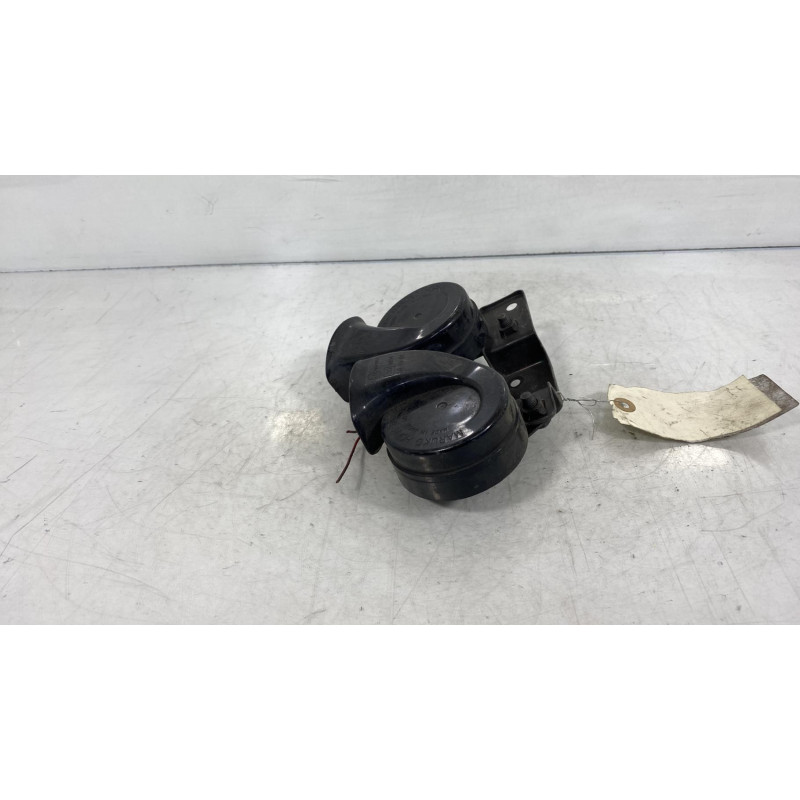 Avertisseur/Klaxon SUBARU LEGACY 4 Photo n°1