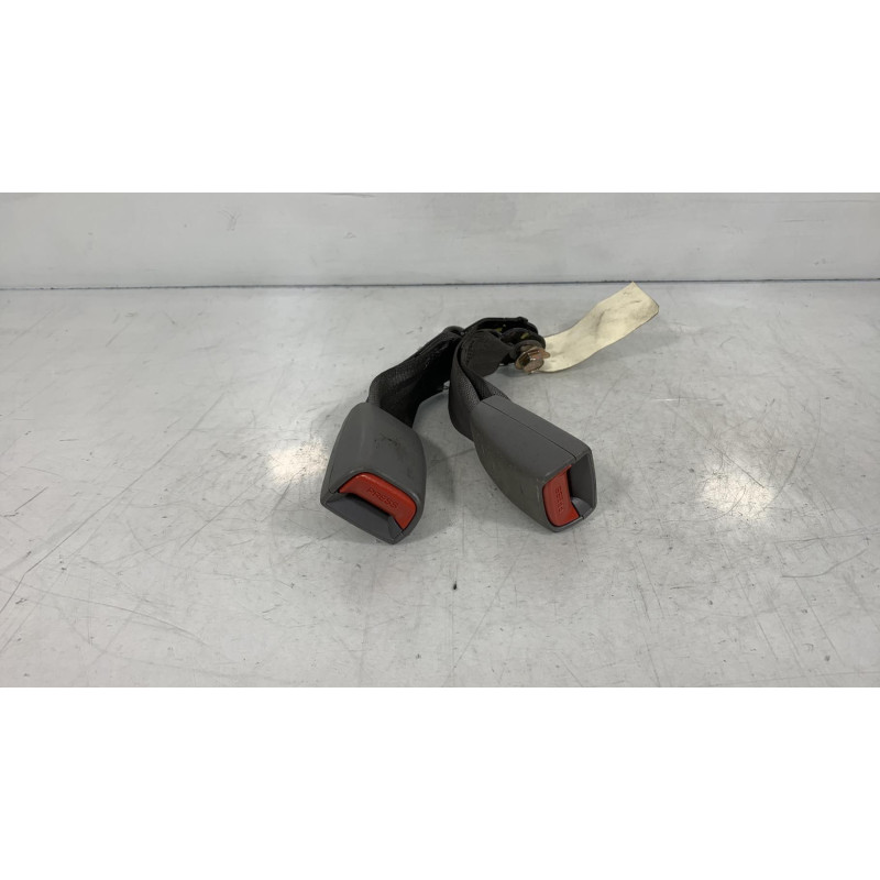 Attache ceinture arriere droit KIA RIO 1 Photo n°3