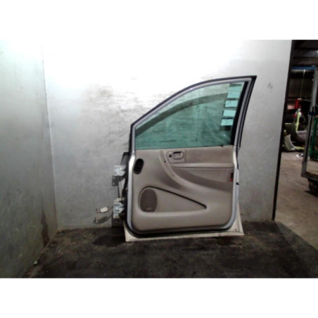 Porte avant droit CHRYSLER VOYAGER 3 Photo n°1