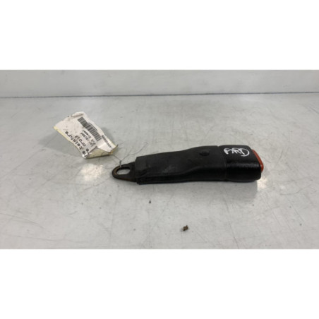 Attache ceinture arriere droit CHRYSLER VOYAGER 3 Photo n°1