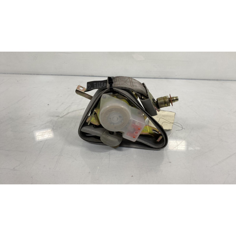 Ceinture arriere droit HYUNDAI TRAJET Photo n°2