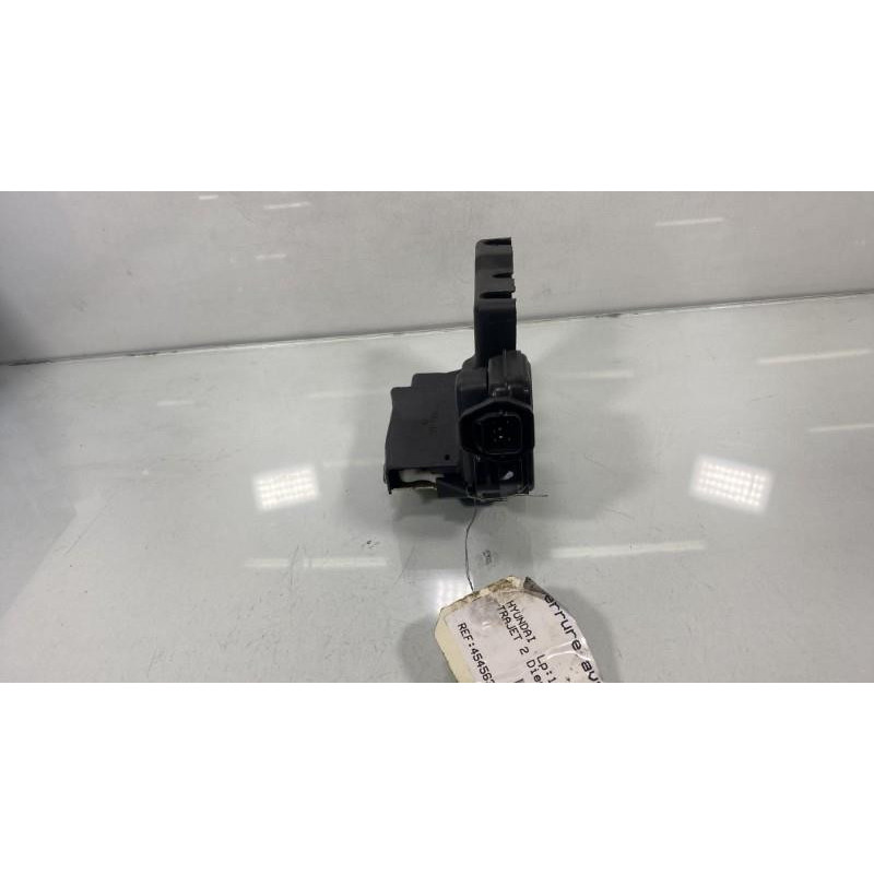 Serrure avant droit HYUNDAI TRAJET Photo n°1