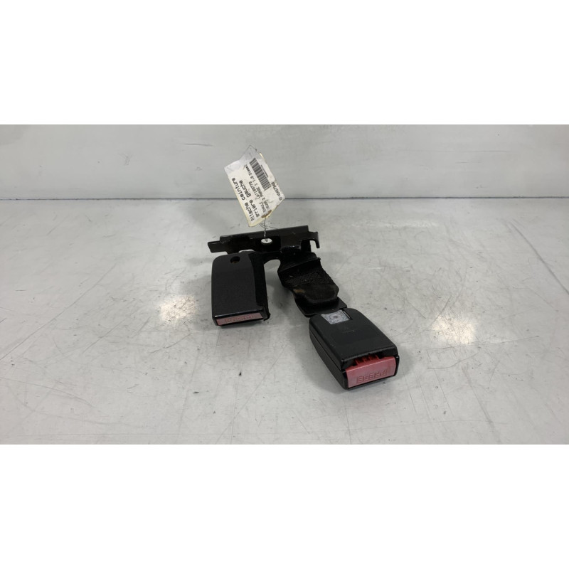 Attache ceinture arriere gauche RENAULT LAGUNA 2 Photo n°1