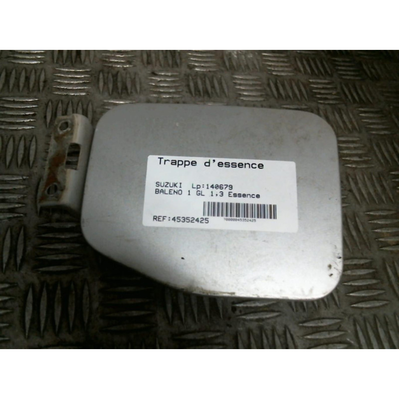 Trappe d'essence SUZUKI BALENO 1 Photo n°1