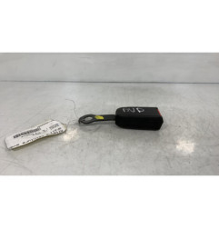 Attache ceinture avant droit SUZUKI BALENO 1