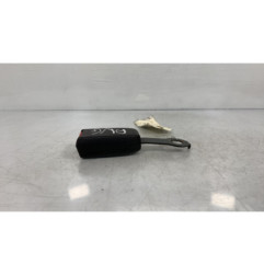 Attache ceinture avant gauche SUZUKI BALENO 1 Photo n°1
