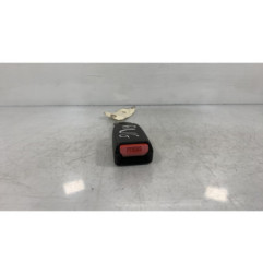 Attache ceinture avant gauche SUZUKI BALENO 1