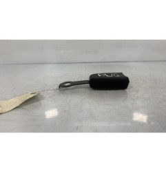 Attache ceinture avant gauche SUZUKI BALENO 1