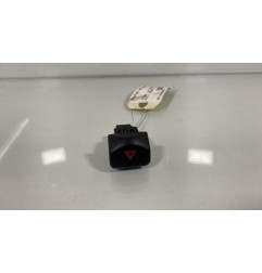 Bouton de warning NISSAN NOTE 1